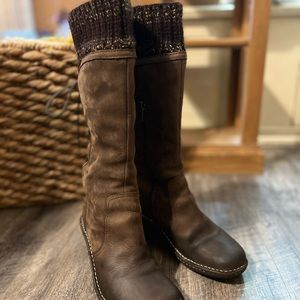 UGG 1936 Skylair Brown Knitted Sheepskin Boot Sz 8